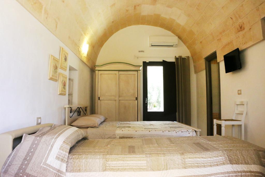 Residence Spadalunga San Michele Salentino Habitación foto